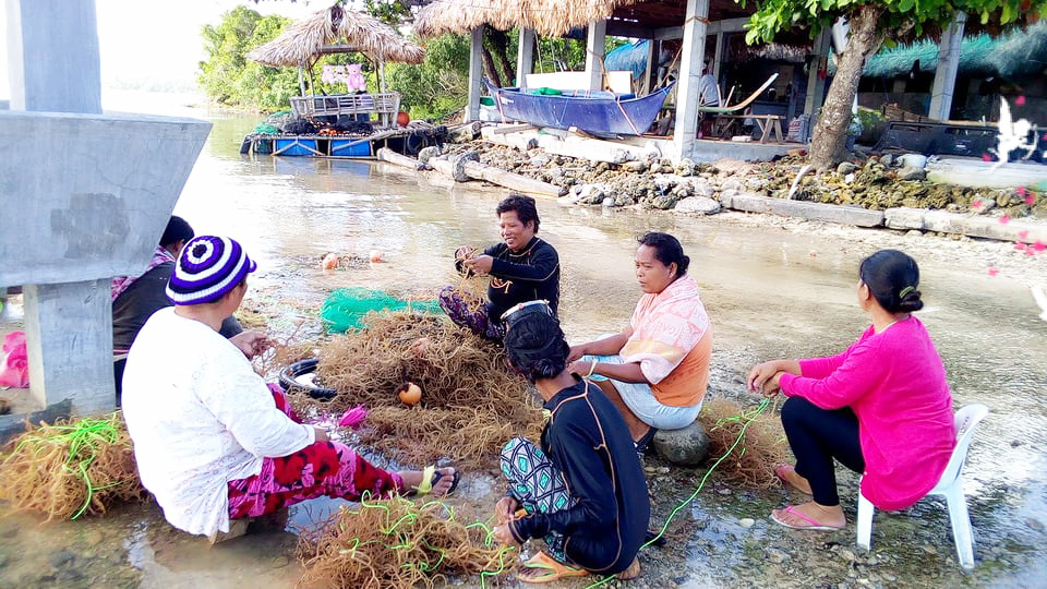 Women fishworkers in Calintaan, Matnog municipality in Sorsogon province, Philippines